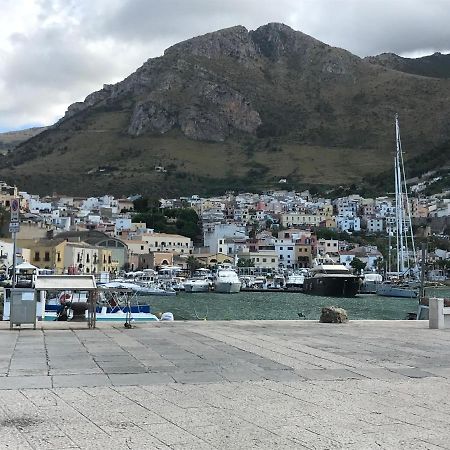 カステッランマーレ・デル・ゴルフォ Giulia'S Place-Locazione Turisticaヴィラ エクステリア 写真